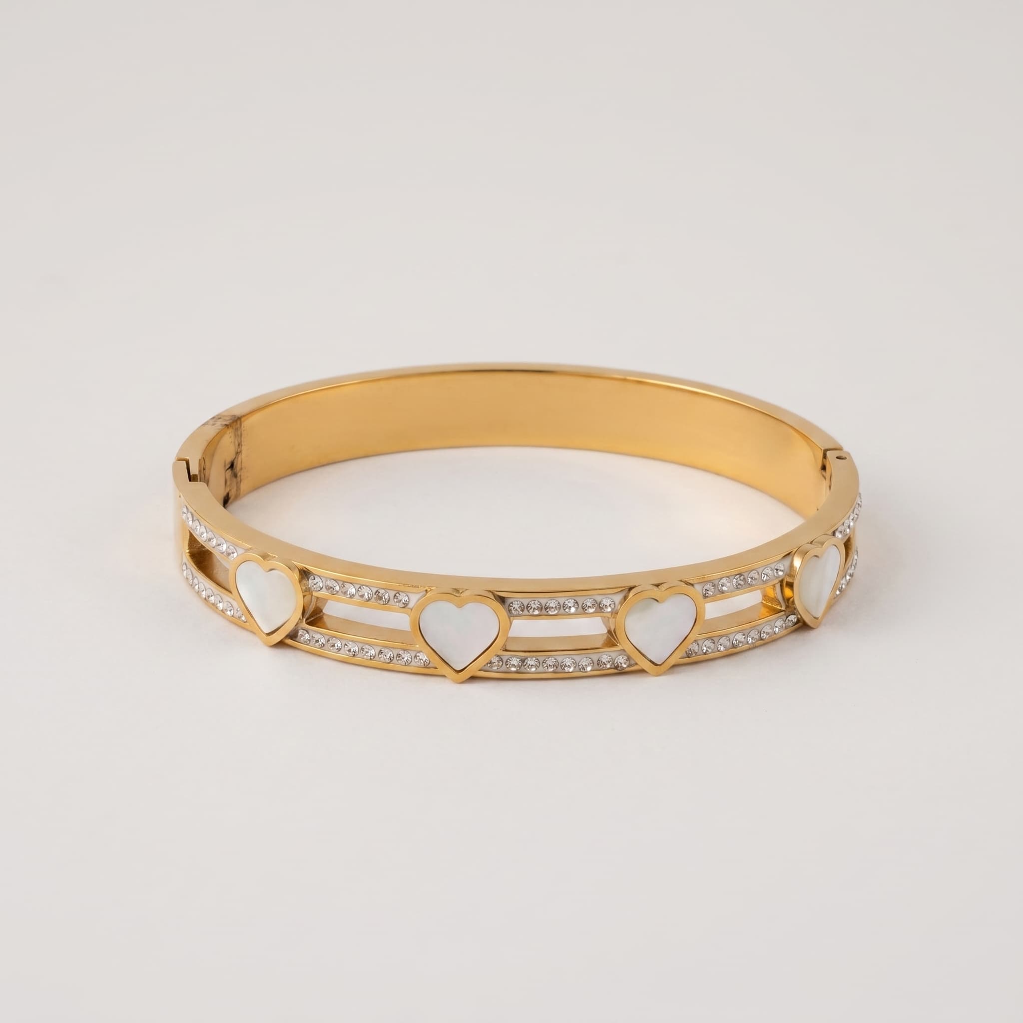 golden heart detail cuff (Small size)