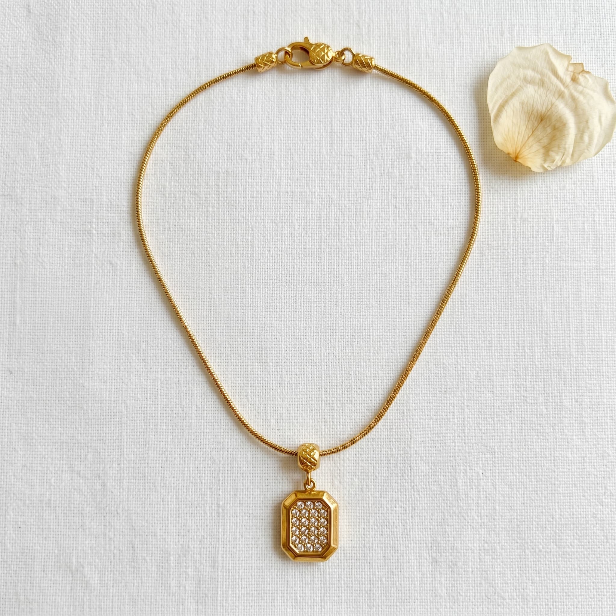 Shraddha Necklace