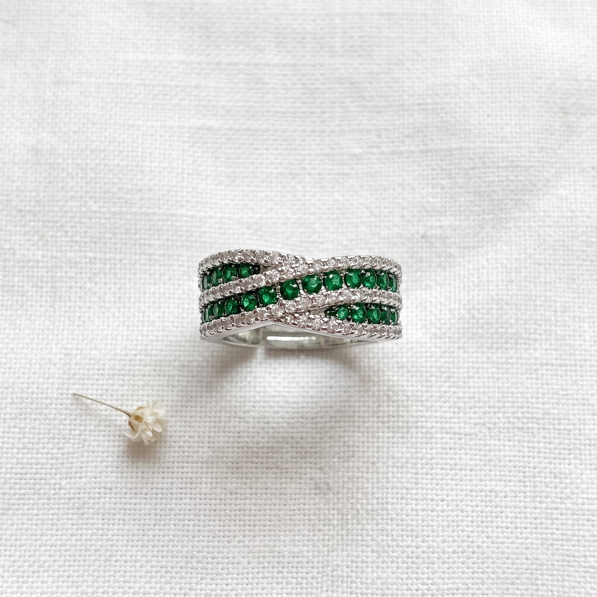 emerald and silver layered ring