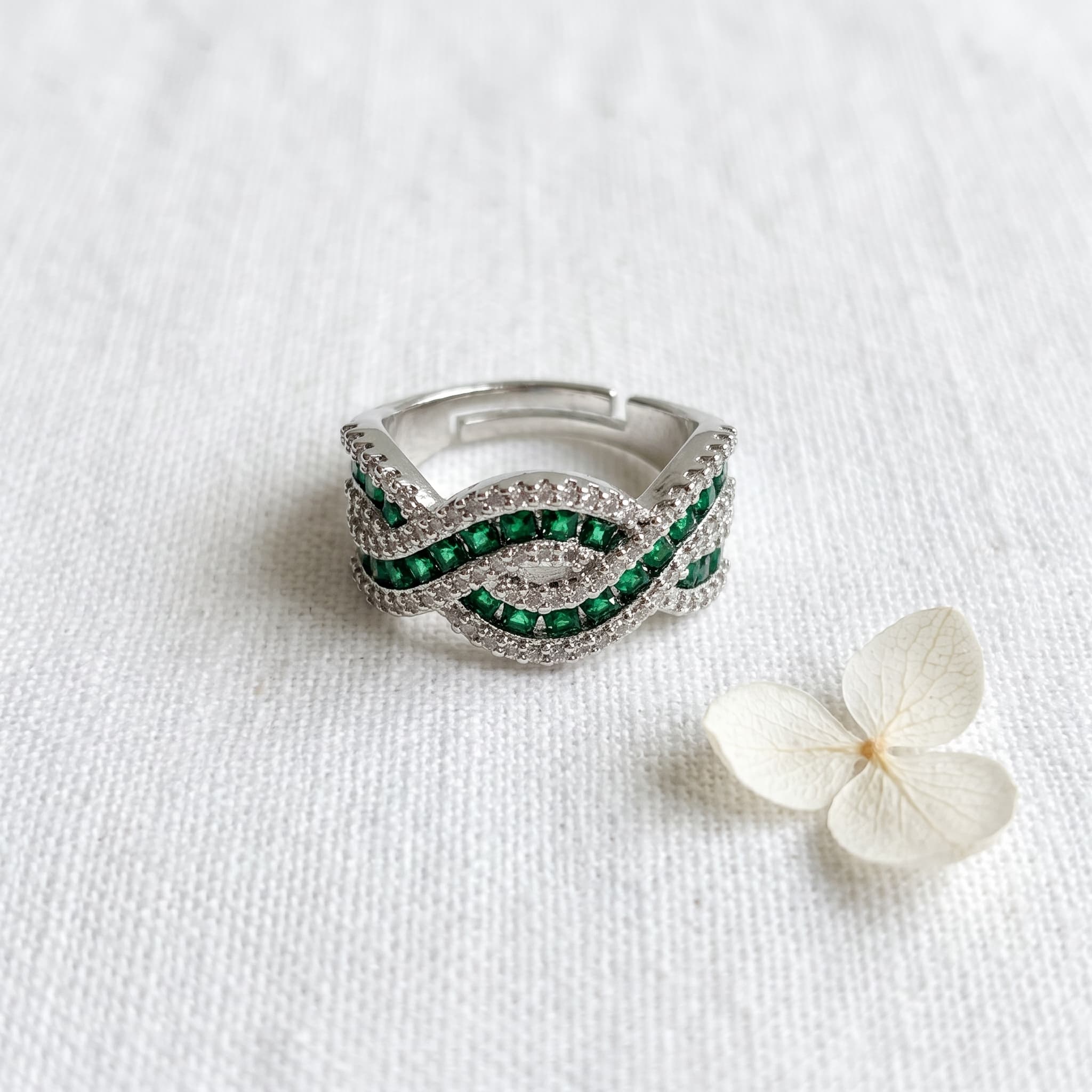 emerald woven adjustable ring