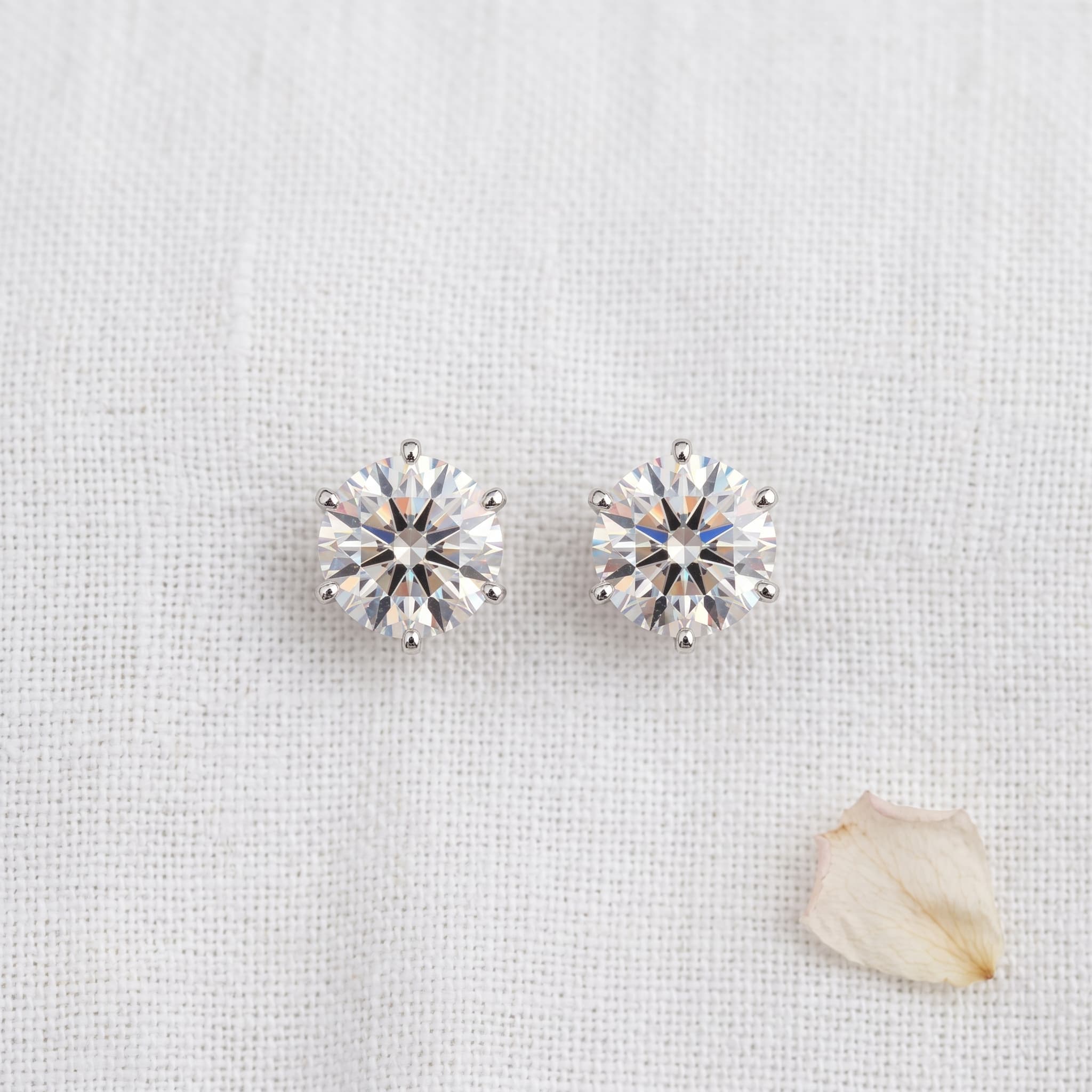 classic solitaire sparkler studs