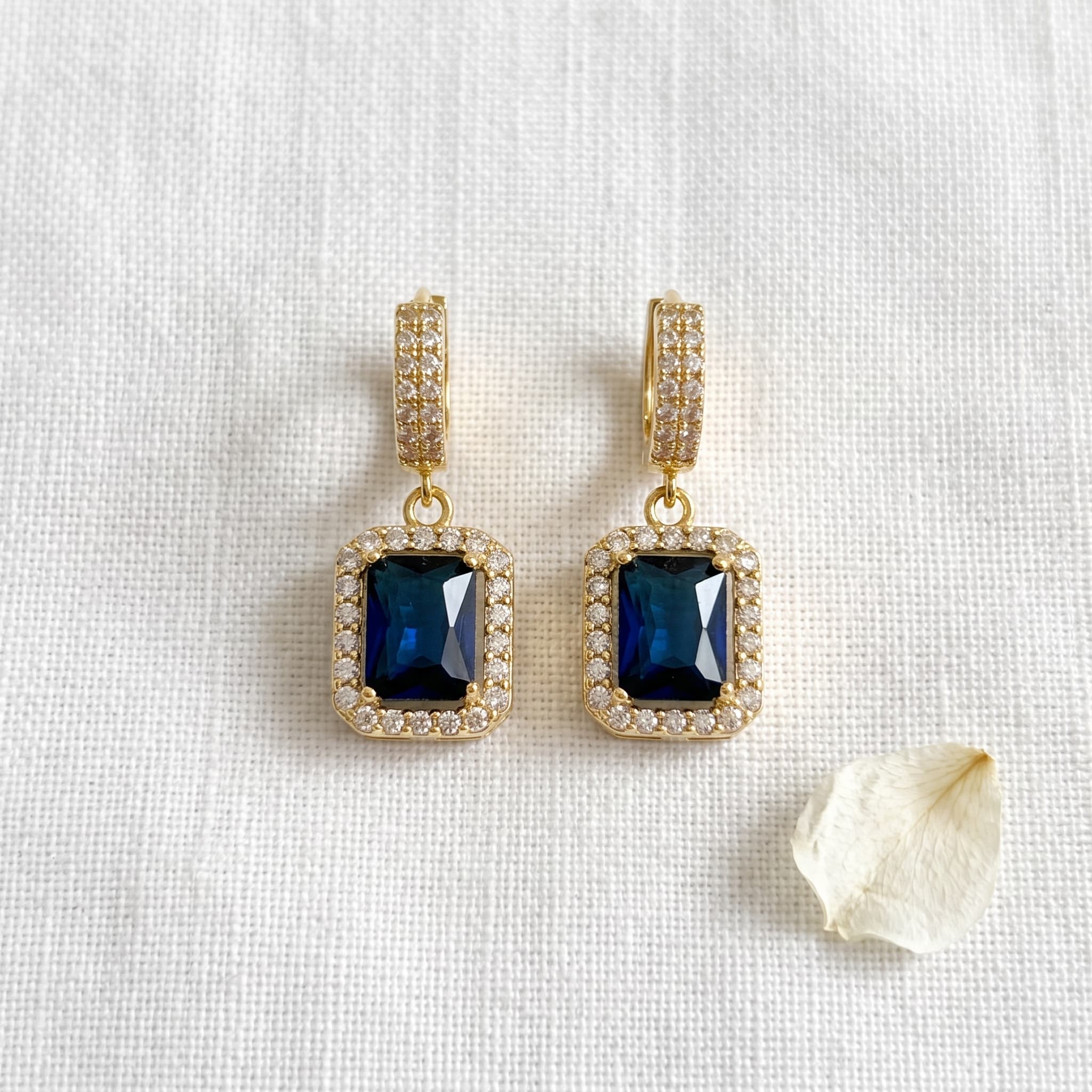 deep blue rectangular drop hoops