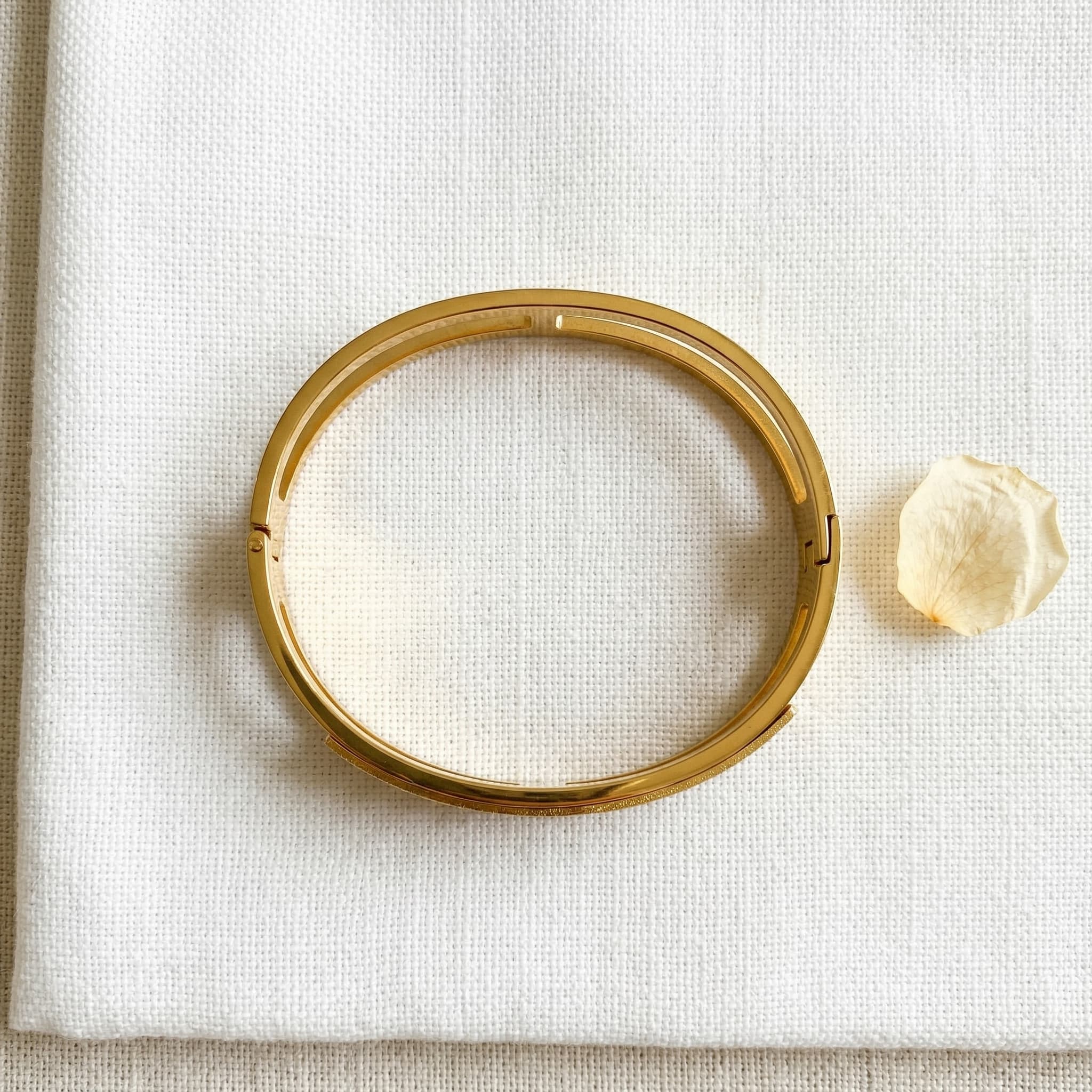 golden floral shimmer cuff