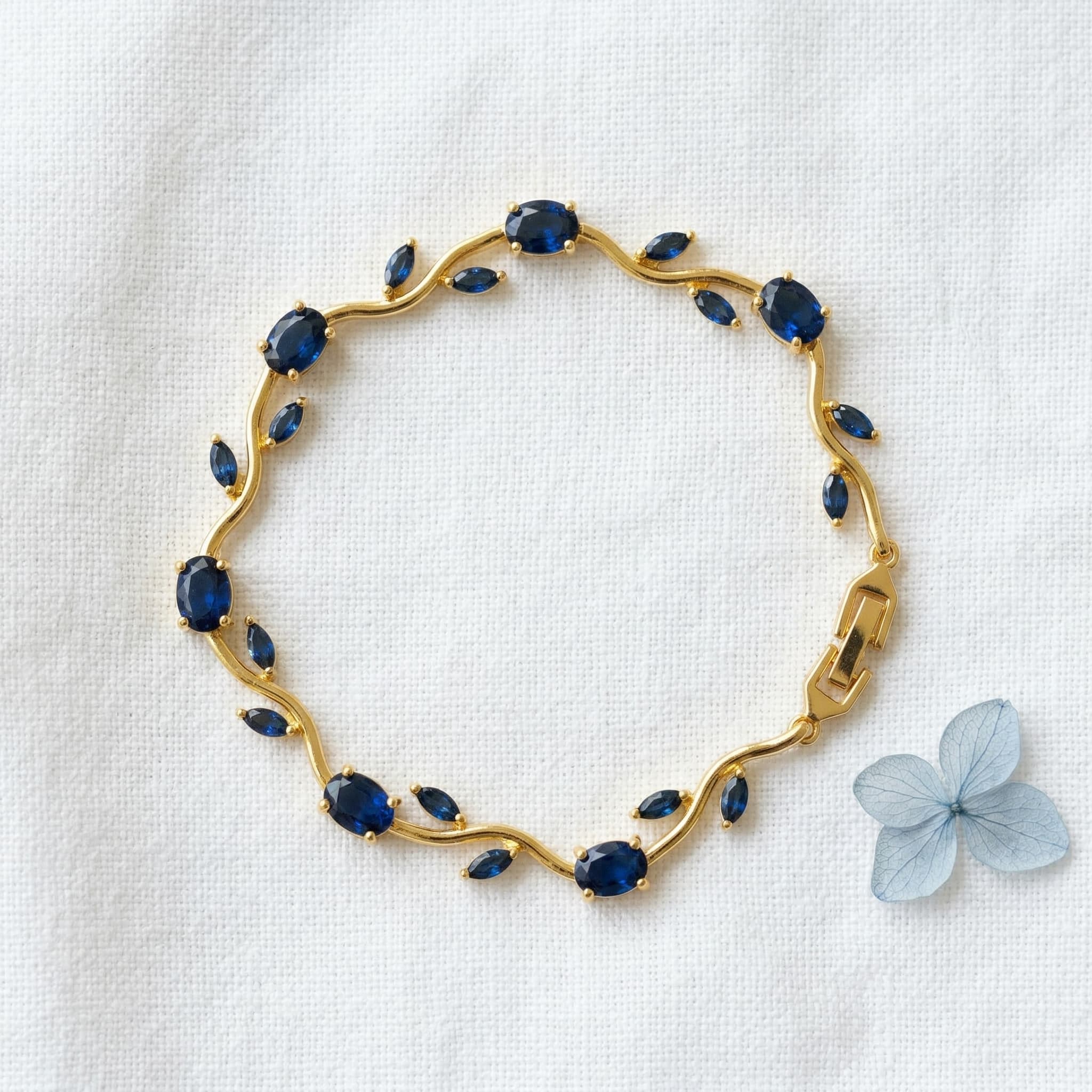 blue tulip bracelet