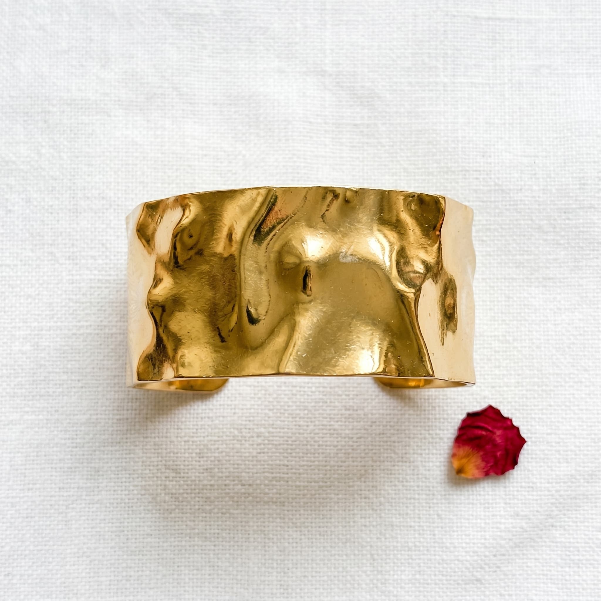 wavy gold cuff