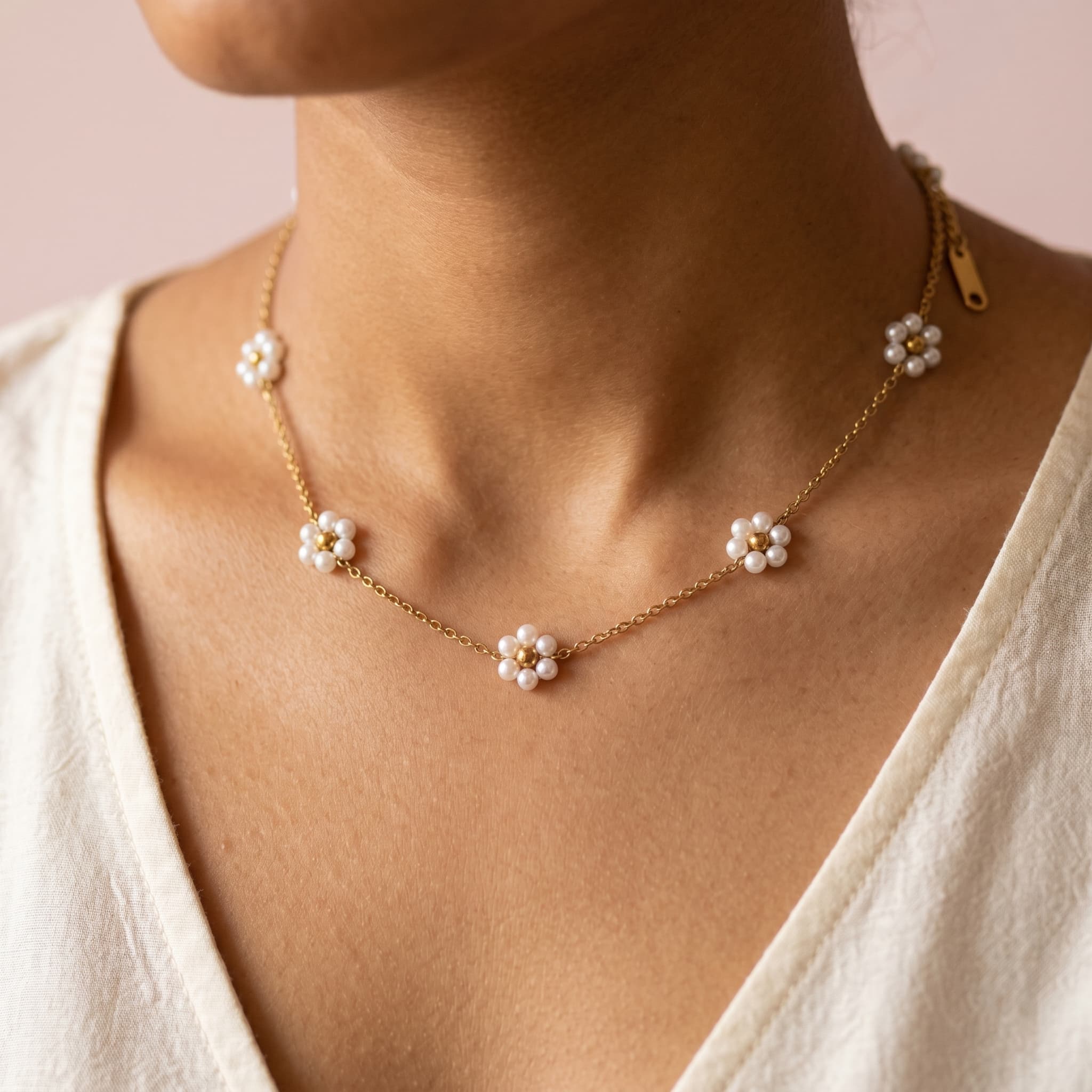 dainty pearl flower chain